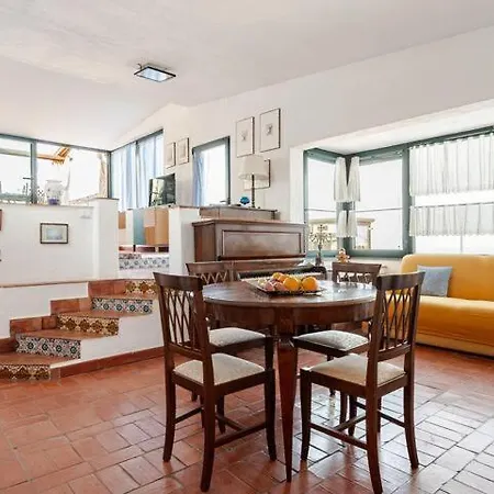 別荘 Dimora Disiu - Jacuzzi & Sea View - 4 Minuti A Piedi Dal Centro