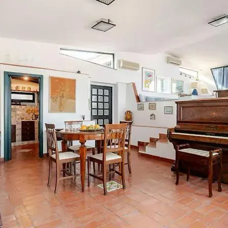 Dimora Disiu - Jacuzzi & Sea View - 4 Minuti A Piedi Dal Centro 別荘 タオルミーナ