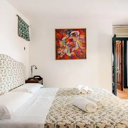 Dimora Disiu - Jacuzzi & Sea View - 4 Minuti A Piedi Dal Centro 別荘 タオルミーナ