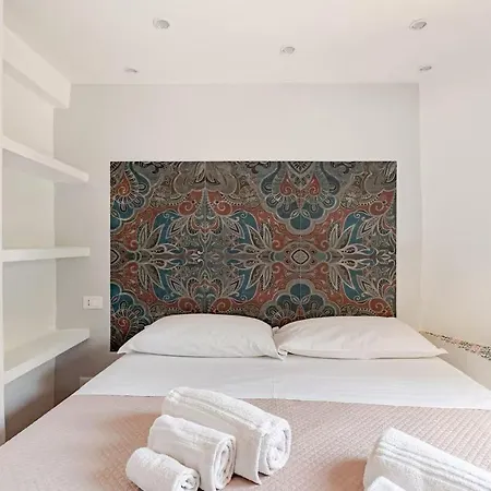 Dimora Disiu - Jacuzzi & Sea View - 4 Minuti A Piedi Dal Centro タオルミーナ