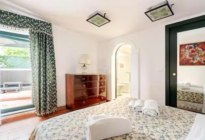 Holiday home Dimora Disiu - Jacuzzi & Sea View - 4 Minuti A Piedi Dal Centro *