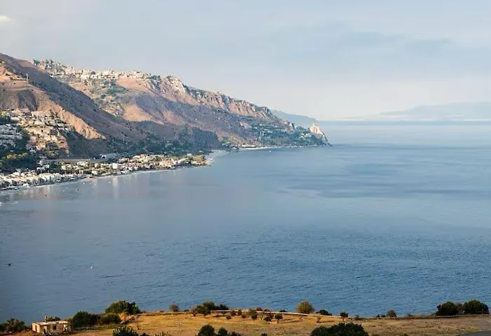 Dimora Disiu - Jacuzzi & Sea View - 4 Minuti A Piedi Dal Centro Holiday home